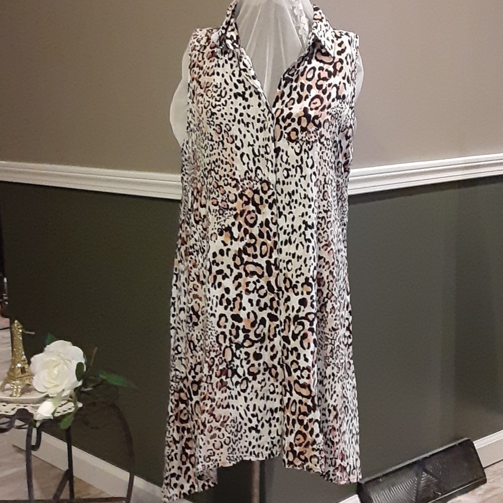 Cupio Cheetah Print Button Up Collar 'S - image 1